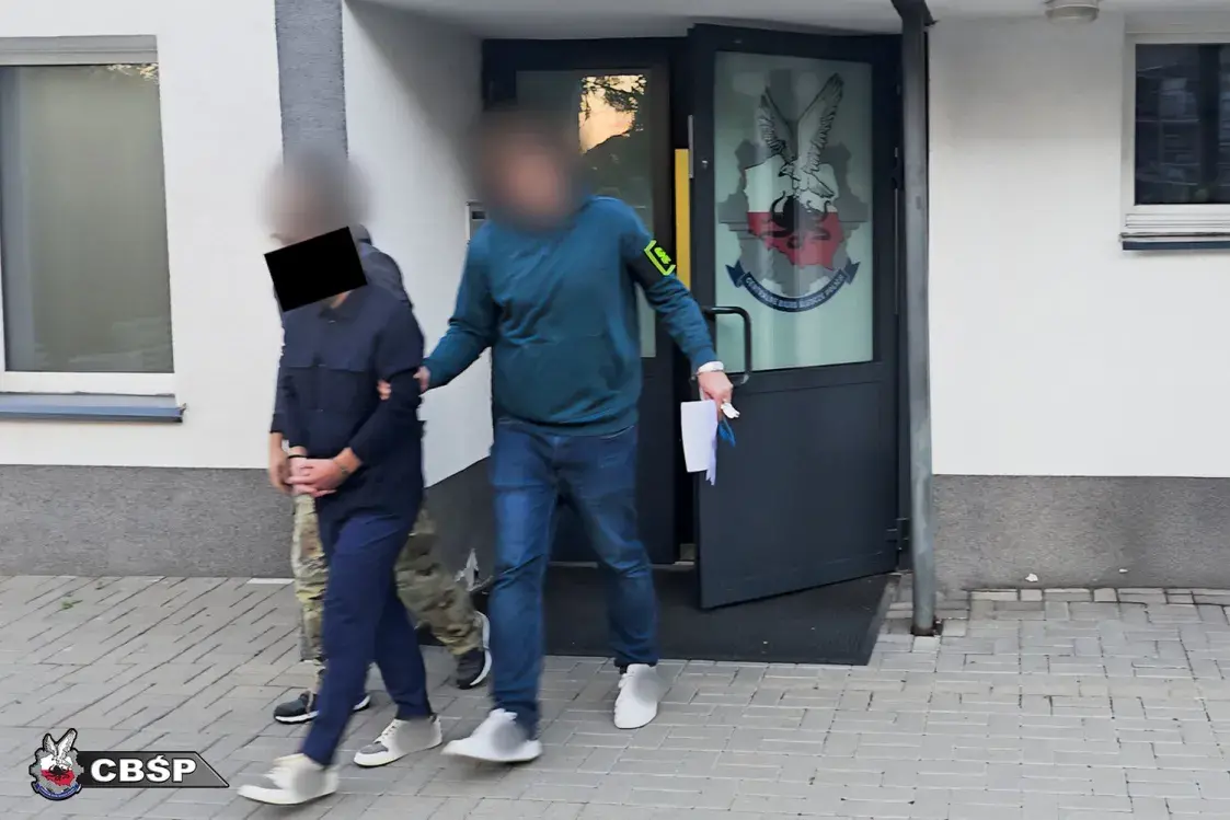 У Польшчы затрымалі групу, якая пастаўляла дарагія санкцыйныя аўто ў РБ і РФ