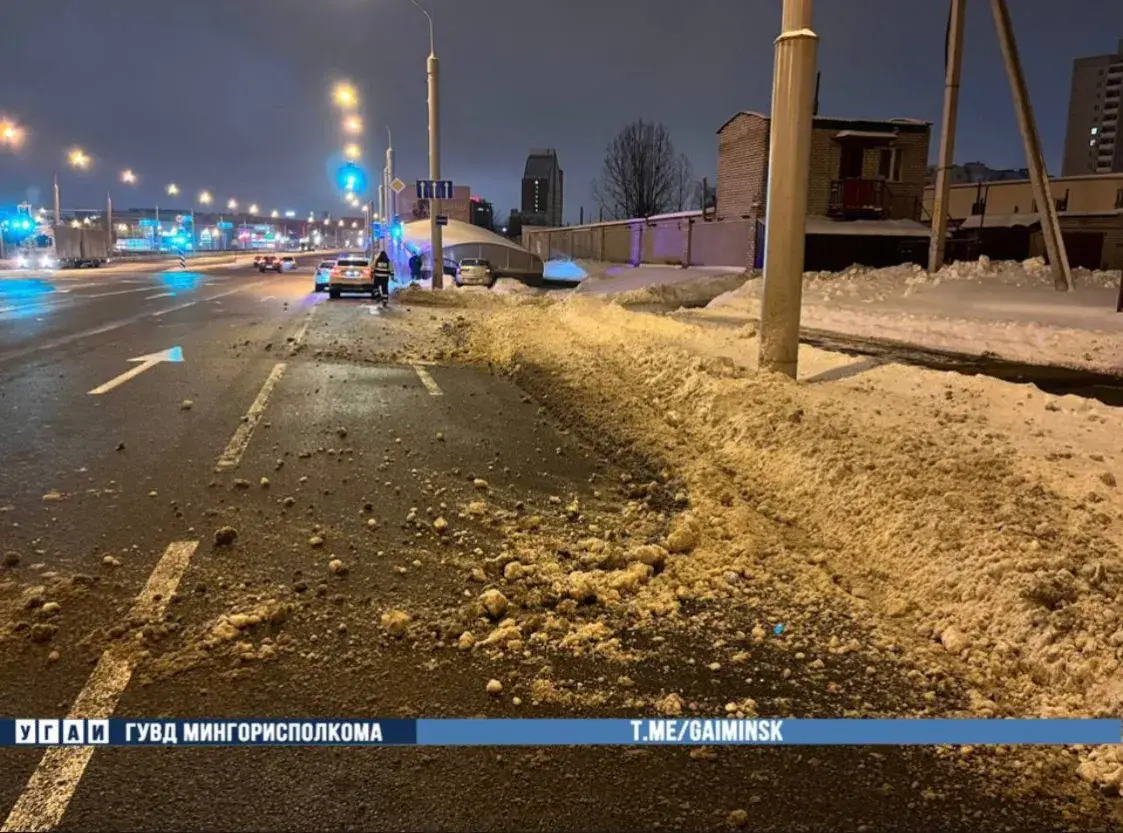 В Минске водитель каршерингового авто въехал в подземный переход