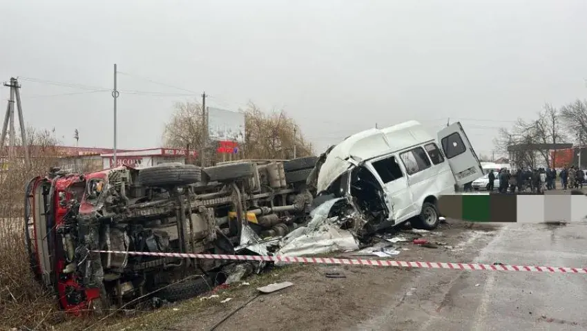 У жахлівай аварыі з маршруткай у РФ пацярпела беларуска