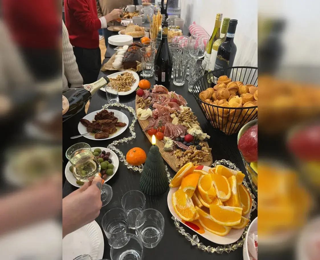 “У свабодны ад слёз час”: як валанцёры робяць свята для палітвязняў