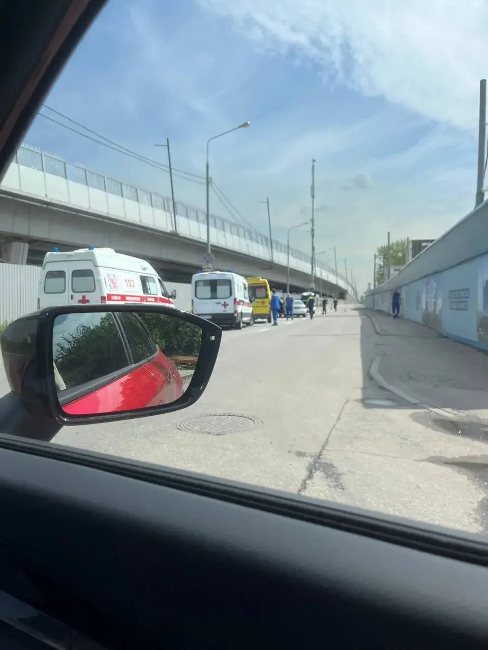 В Москве неизвестный открыл стрельбу из автомата по прохожим