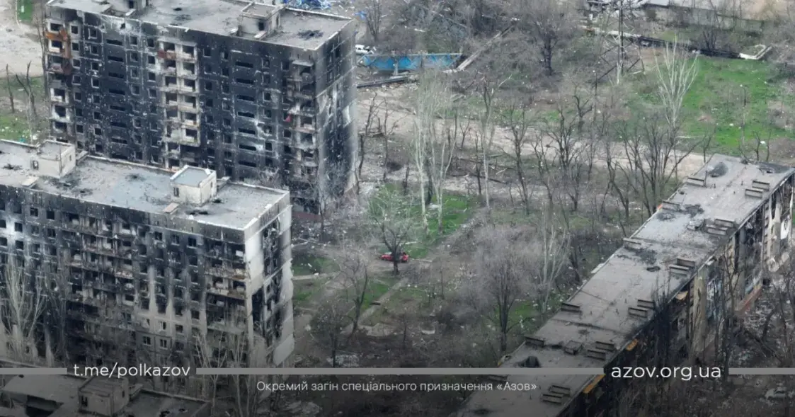 Па некалькі месяцаў чакаюць “акенцаў” на візіт: украінцы пра амбасаду ў Мінску