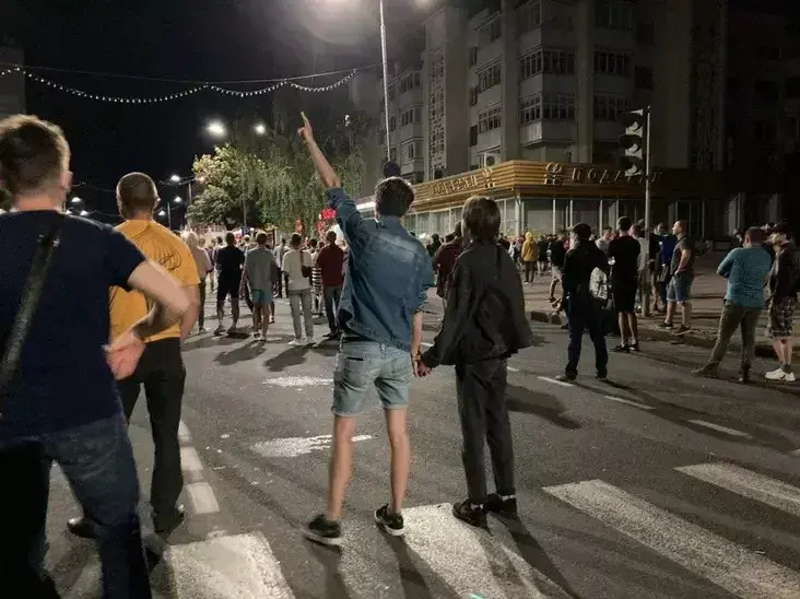 “Гэта быў апошні сняданак у нармальным жыцці”. Беларусы — пра 9 жніўня 2020-га