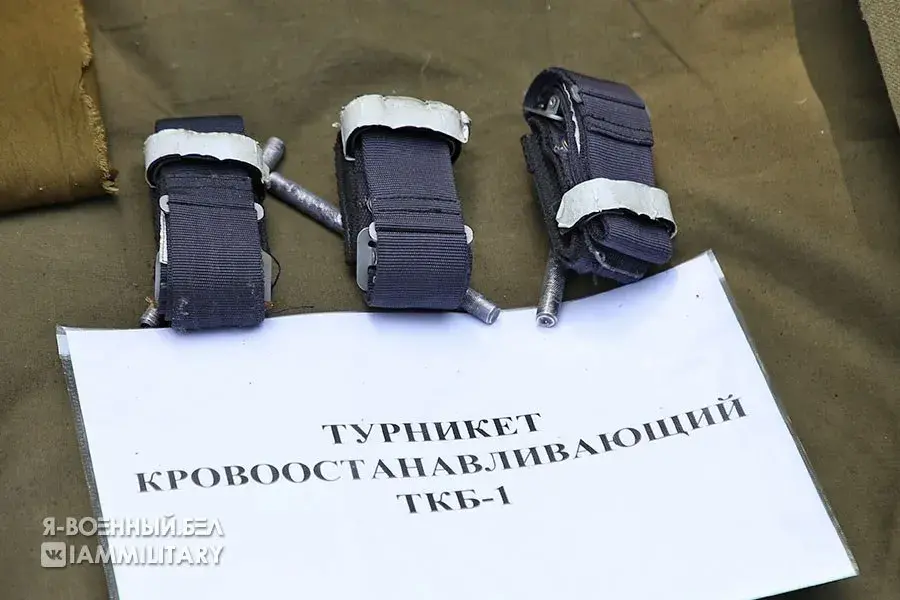 В аптечках белорусских солдат — хлам из СССР, а не то, что показывают Лукашенко