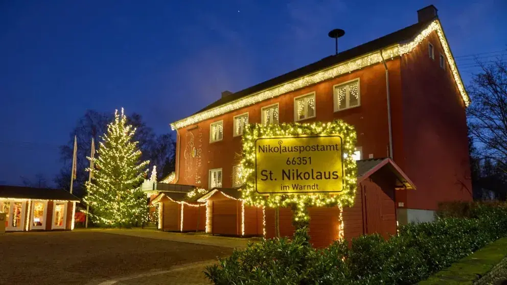 Іх норавы: карупцыйны скандал, прэзідэнт у паліцыі і лісты Санце