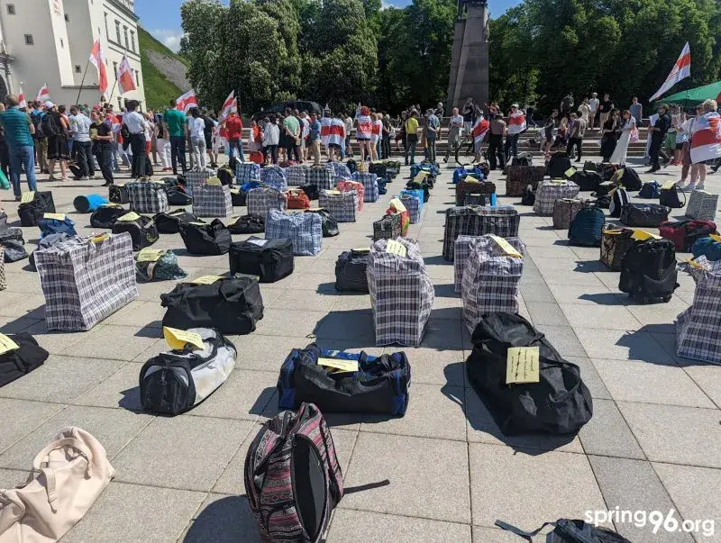 Марш у Варшаве і лісты з Адэсы. Акцыі ў Дзень салідарнасці з палітвязнямі