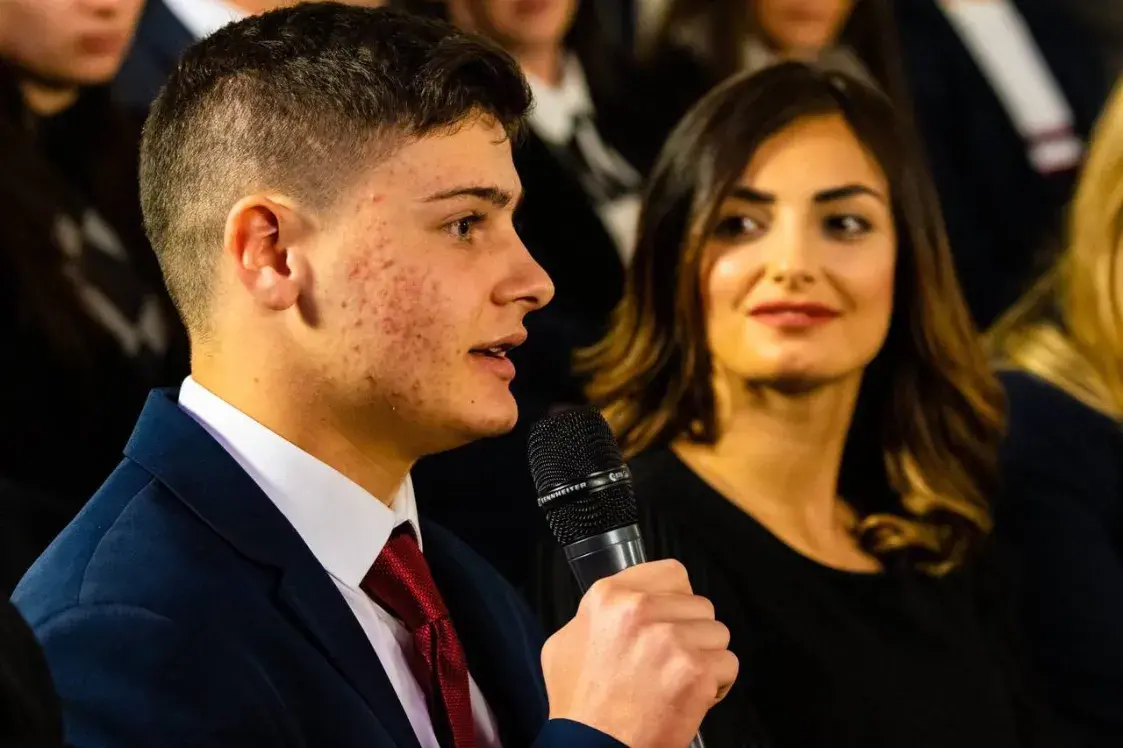 Страляніна ў Бельгіі, 16-гадовыя мэры на Мальце і тупыя жарты ў кіно — #ІхНоравы