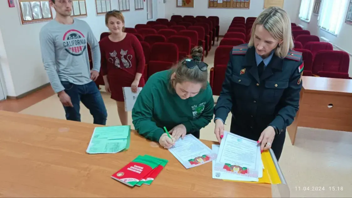 У Ляхавіцкім РАУС грамадзянам Украіны паказалі фільм пра генацыд