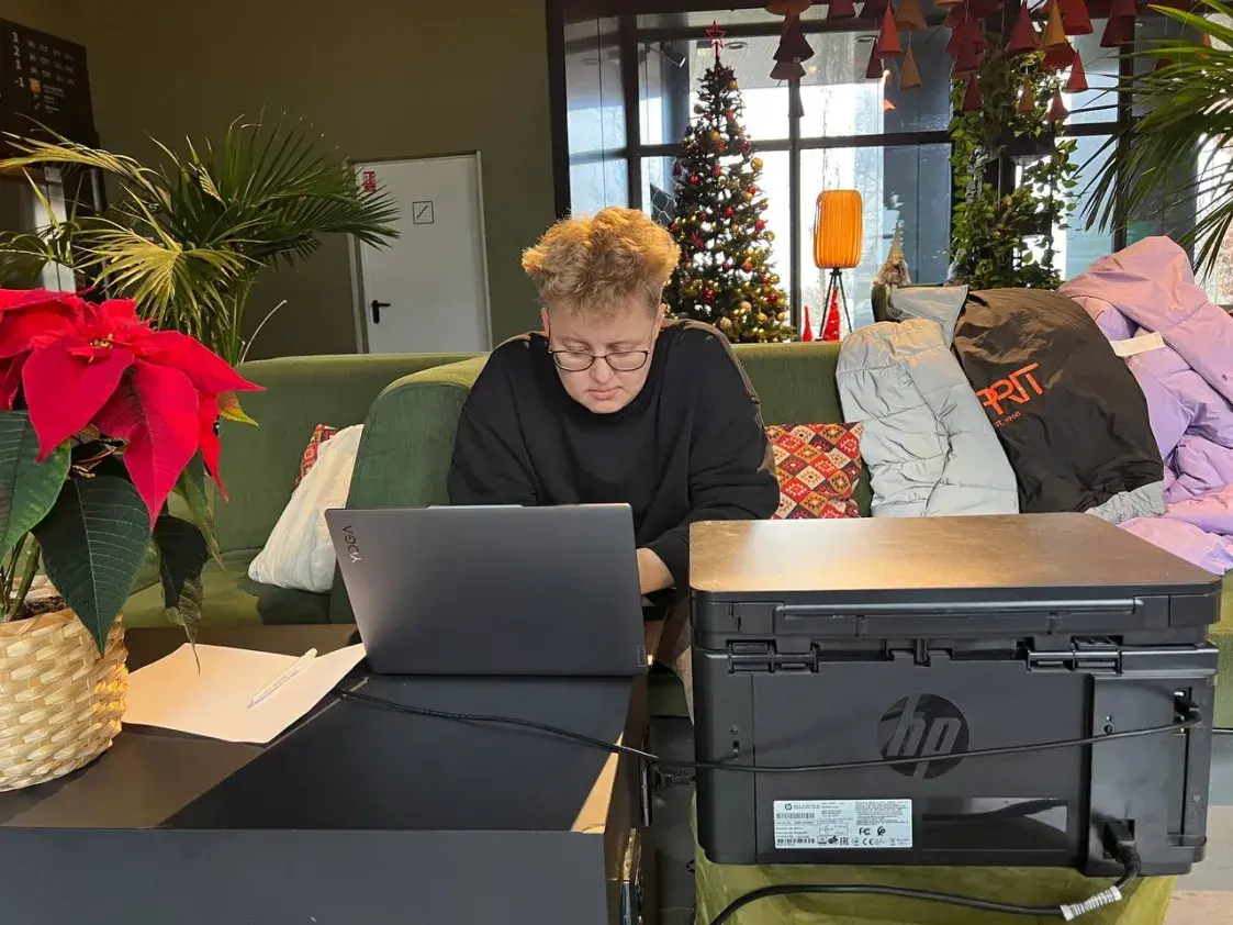 “У свабодны ад слёз час”: як валанцёры робяць свята для палітвязняў