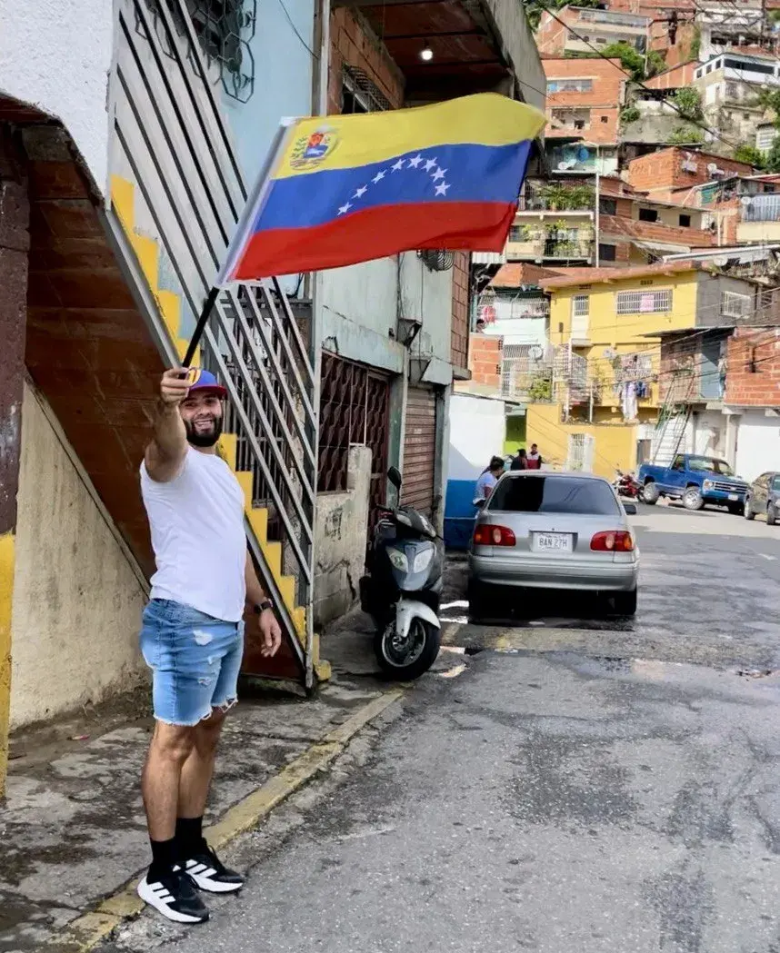 “Первое, что сказал отец — приезжай домой”: интервью с журналисткой из Венесуэлы