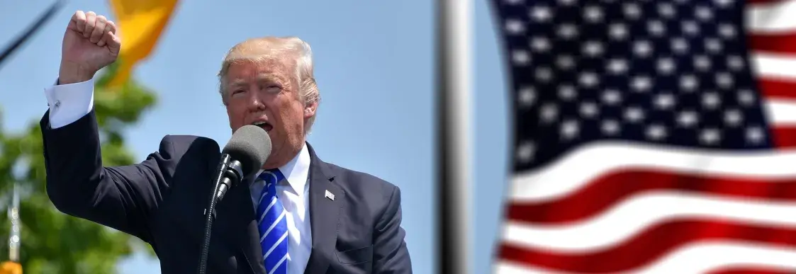 Их нравы: суд над Трампом, впечатлительные школьники и спасение кота