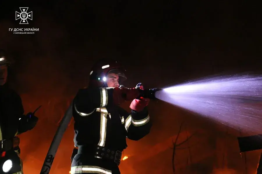 Ночные обстрелы Харькова и Запорожья, Зеленский в Брюсселе — 352-е утро войны