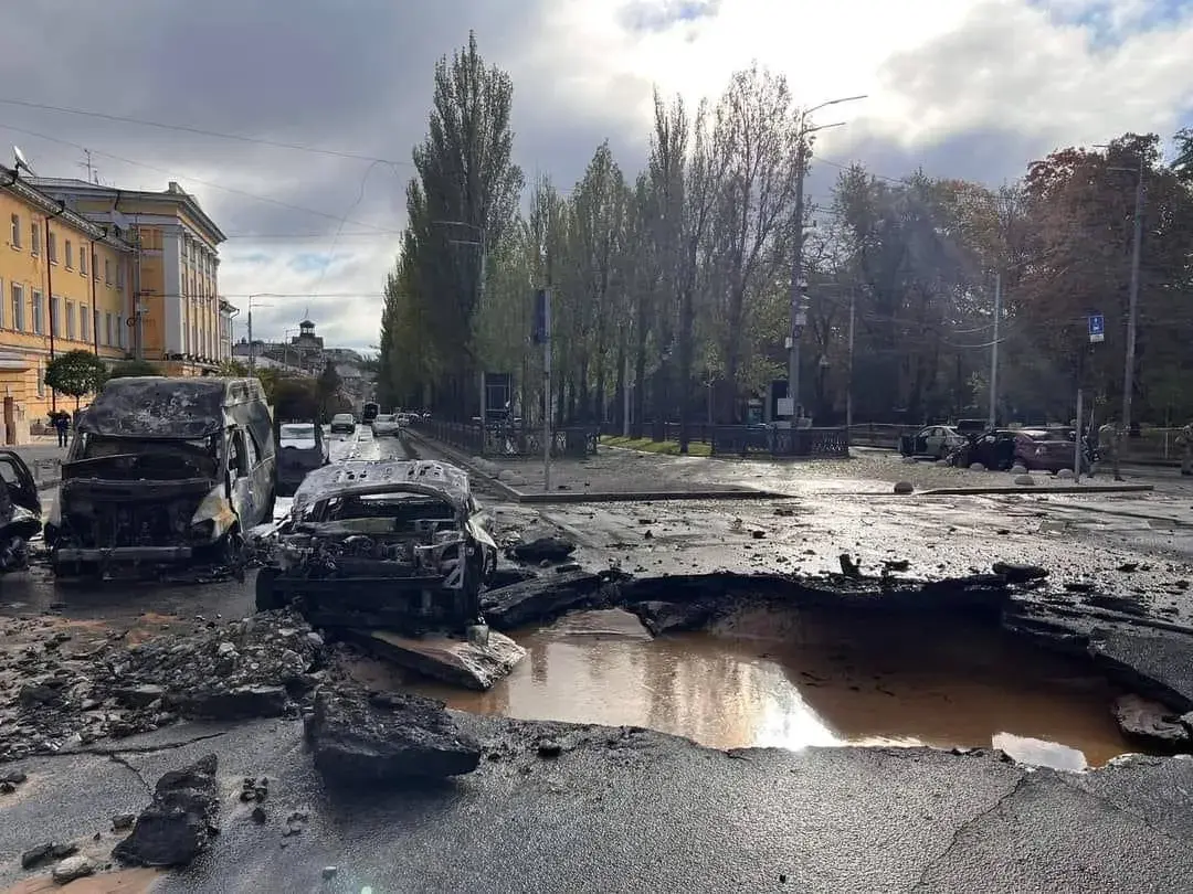 Взрывы по всей Украине, есть жертвы — 229-й день войны