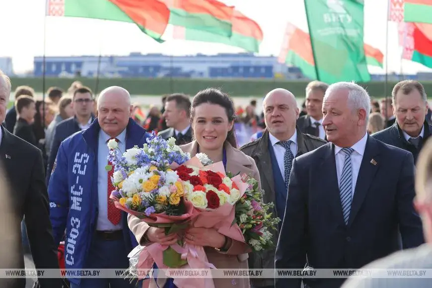 После встречи в минском аэропорту космонавтку Василевскую повезли к Лукашенко