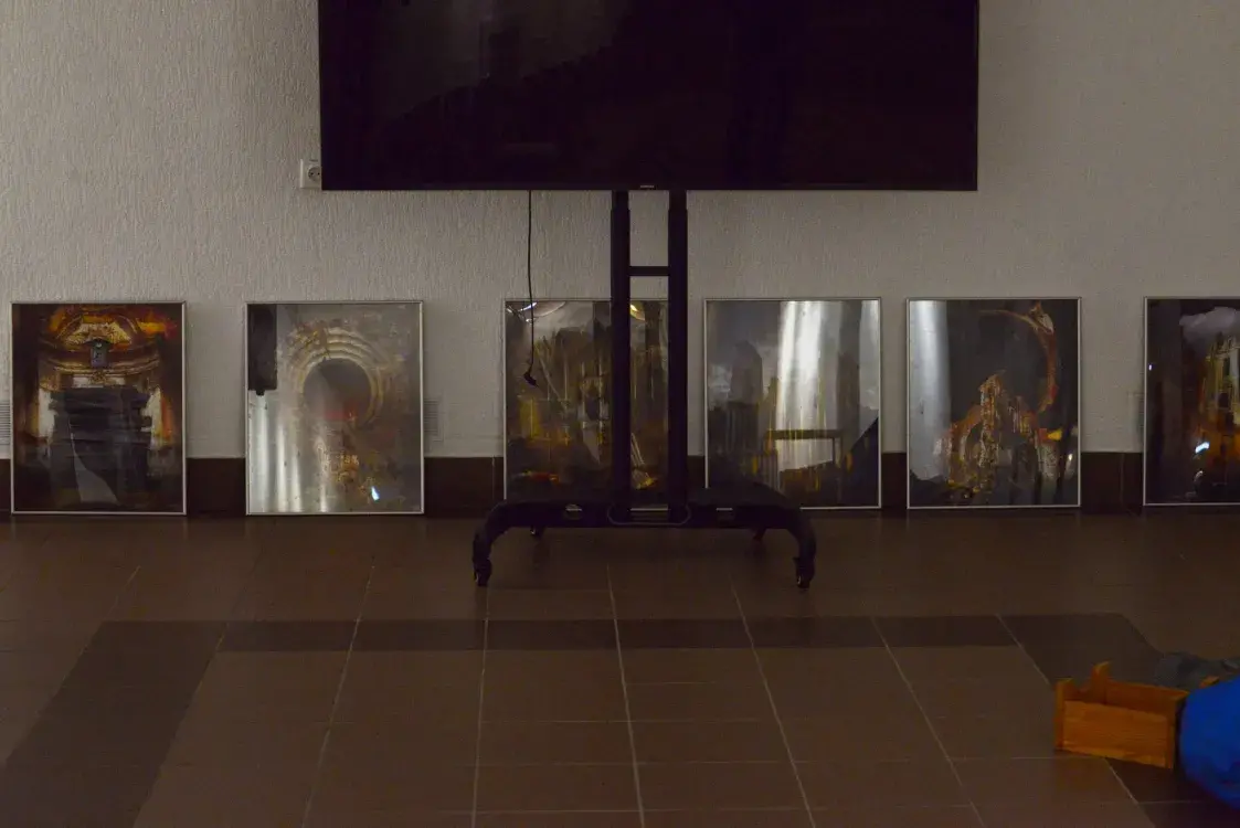 Працы фотамастака Вядрэнкі загадалі зняць з выставы ў мінскай галерэі