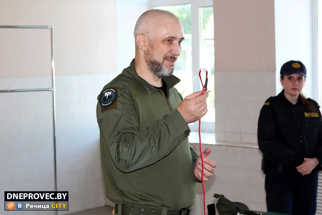 У Рэчыцы ўдзельнікаў тэрабароны знаёмілі з тактычнай медыцынай