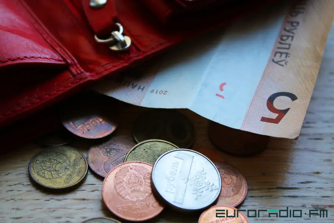 “Выручает огород и лес”. Как живут белорусы с зарплатой до 500 рублей