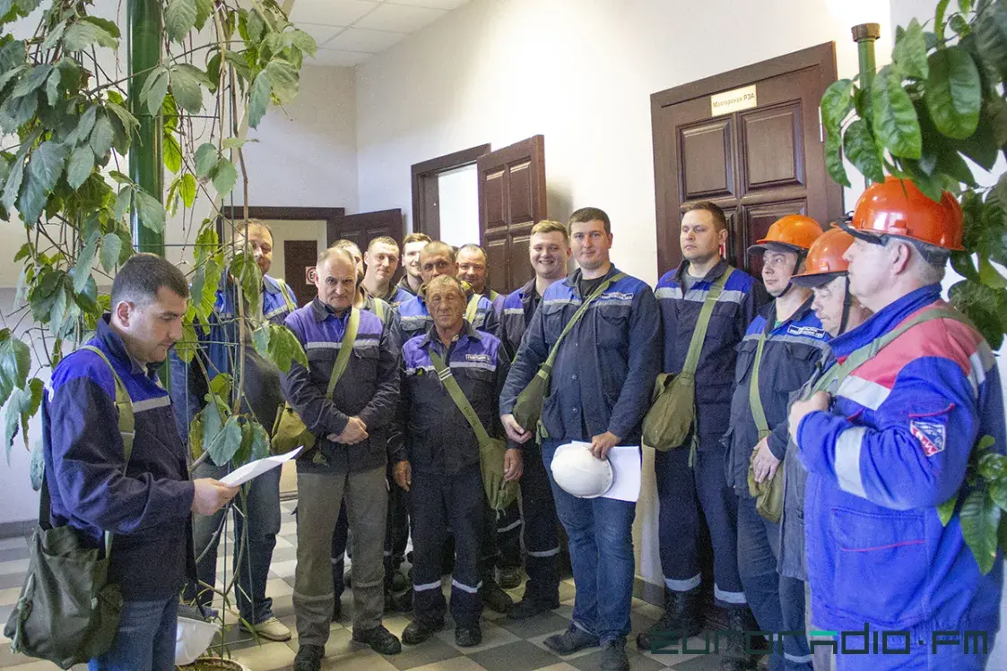 Працаўнікі Гомельскіх электрычных сетак сядзелі ў процівагазах у бамбасховішчы