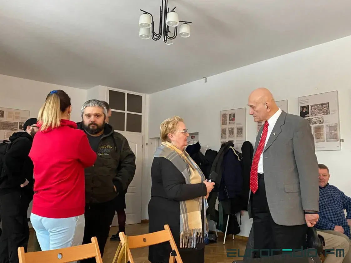 Репортаж с пресс-конференции Позняка, на которой никого не назвали агентом