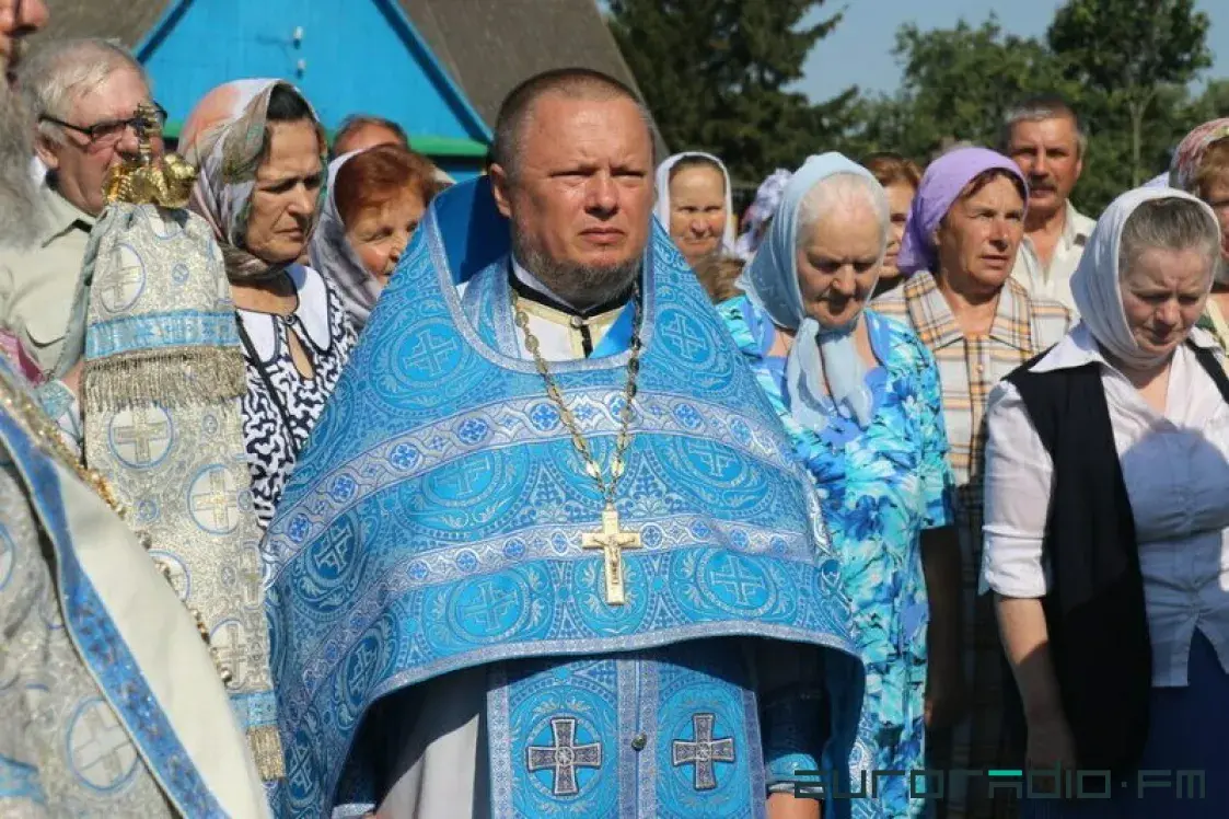 Репрессии за крещение и голодовку: как Лукашенко воюет с церковью из-за политики