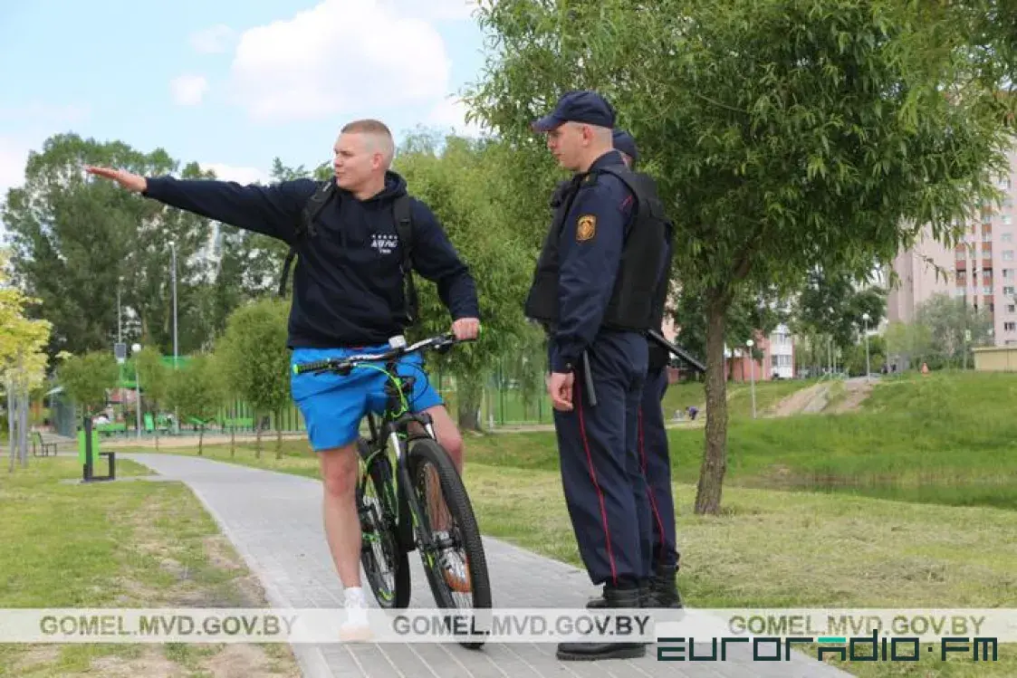Гомельскіх міліцыянтаў перасадзілі на ровары