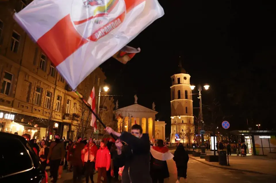 Па Вільні пранеслі 300-метровы БЧБ-сцяг, Ціханоўская ачоліла шэсце