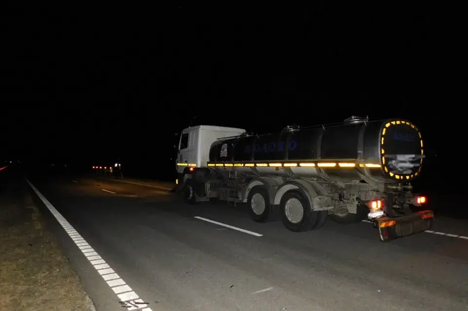 Уначы ў Бярэзінскім раёне малакавоз збіў мінчука, які вяртаўся з дыскатэкі