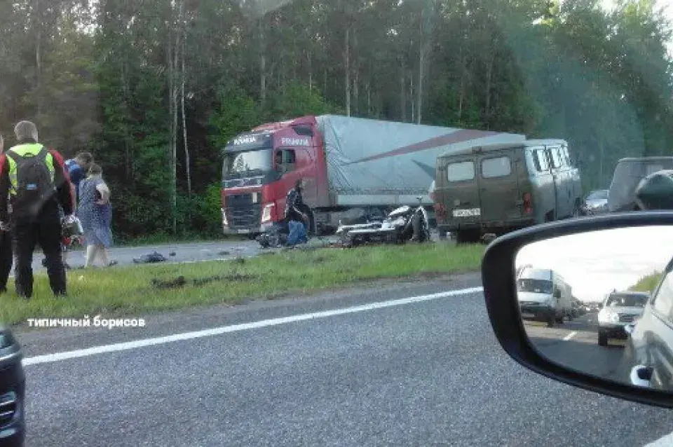 Пад Барысавам УАЗ урэзаўся ў калону байкераў