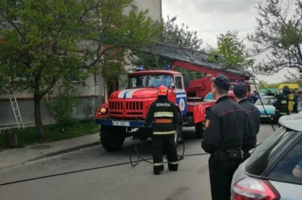 У Бярозе пажарныя ўратавалі 9-гадовую дзяўчынку
