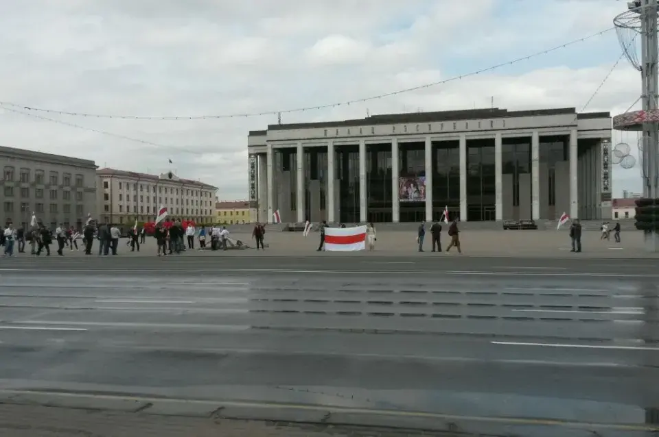 У Мінску прайшла вулічная акцыя, перакрываўся праспект Незалежнасці (фота)