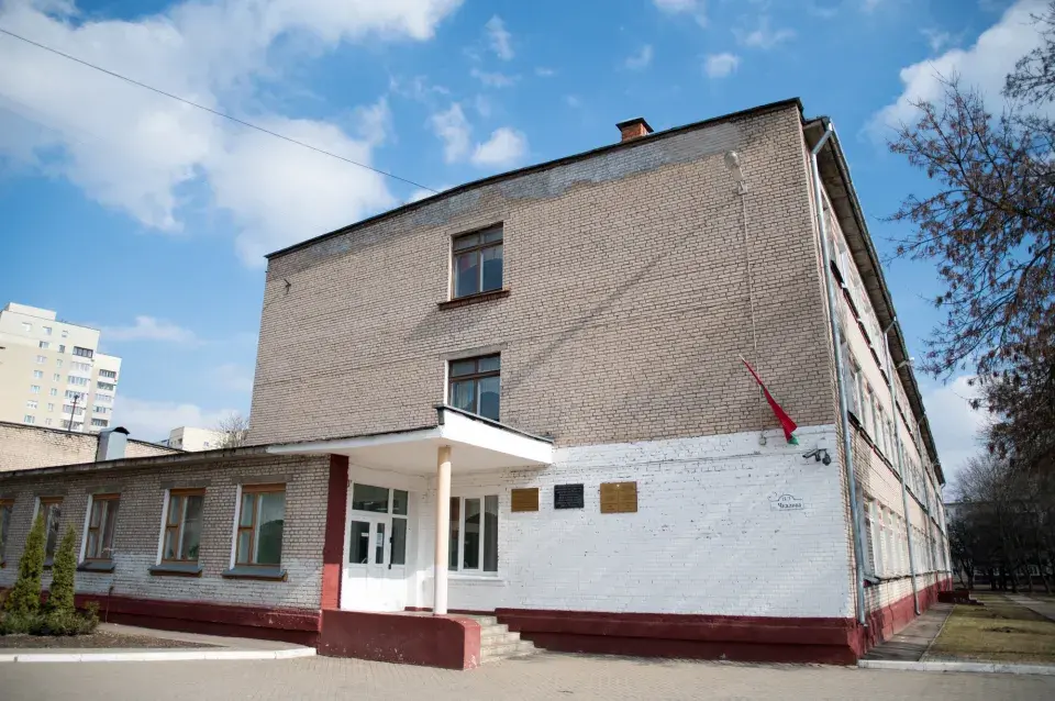 У мінскіх школах усталявалі дамафоны. Ці стала складаней туды ўвайсці?