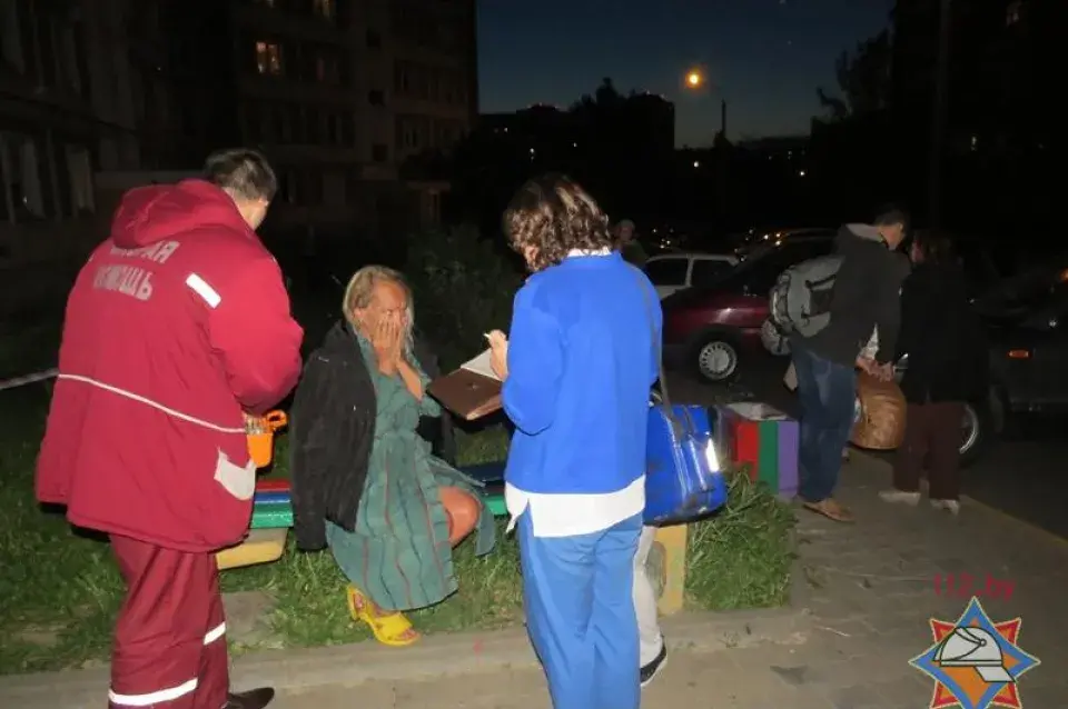 Пажар у Мінску: 1 чалавек загінуў, 15 эвакуяваныя (фота)