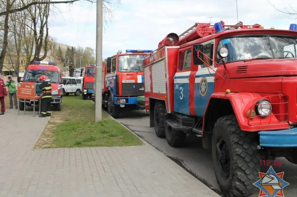 У Гродне падчас пажару ў школе эвакуявалі больш за 90 чалавек (фота)