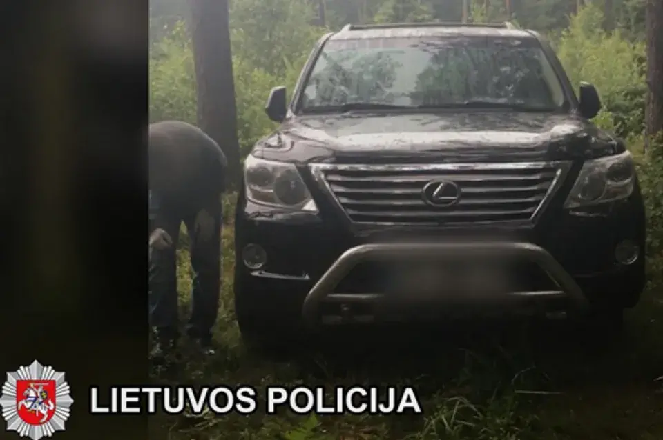 У Літве знайшлі "Lexus", скрадзены ў беларусаў у Паланзе (фота)