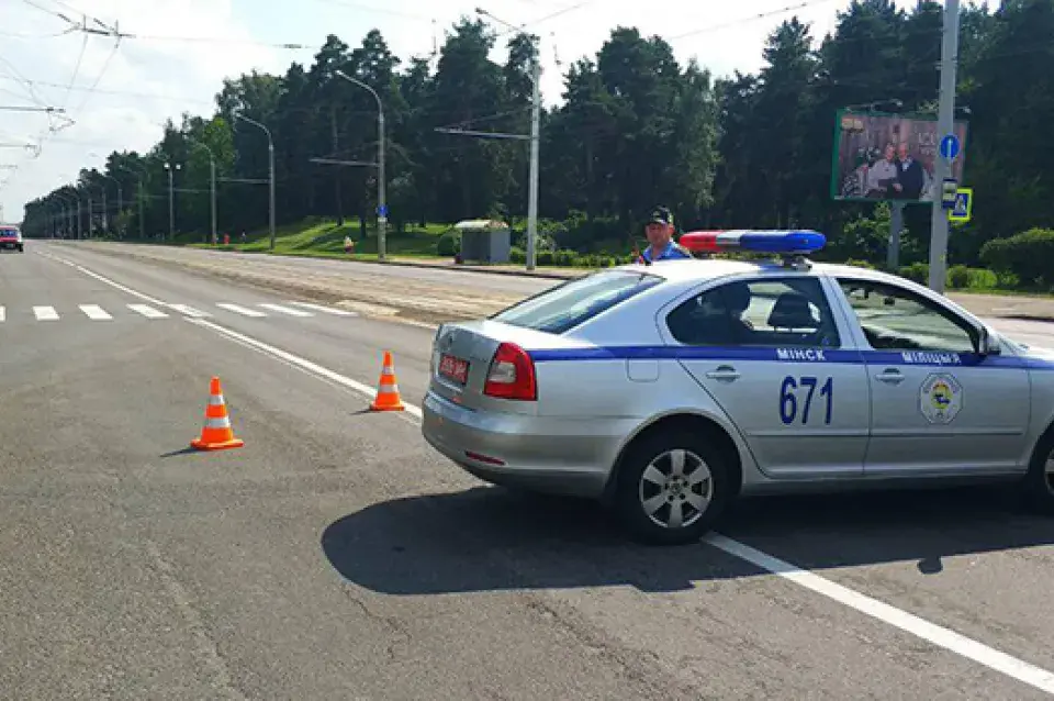 На мінскай вуліцы Ванеева знайшлі авіябомбу (фота)