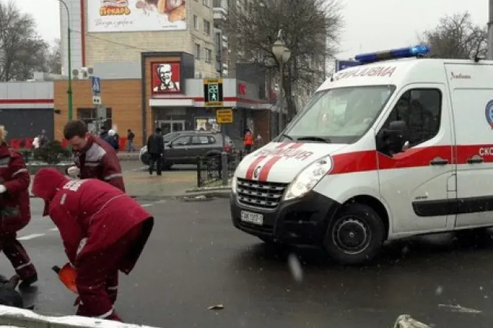 У Брэсце аўтобус збіў дзвюх жанчын, іх шпіталізавалі (фота)