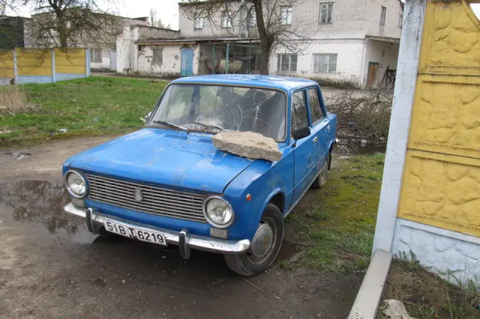 Малады чалавек раскурочыў за ноч 14 машын у Мінскім раёне 