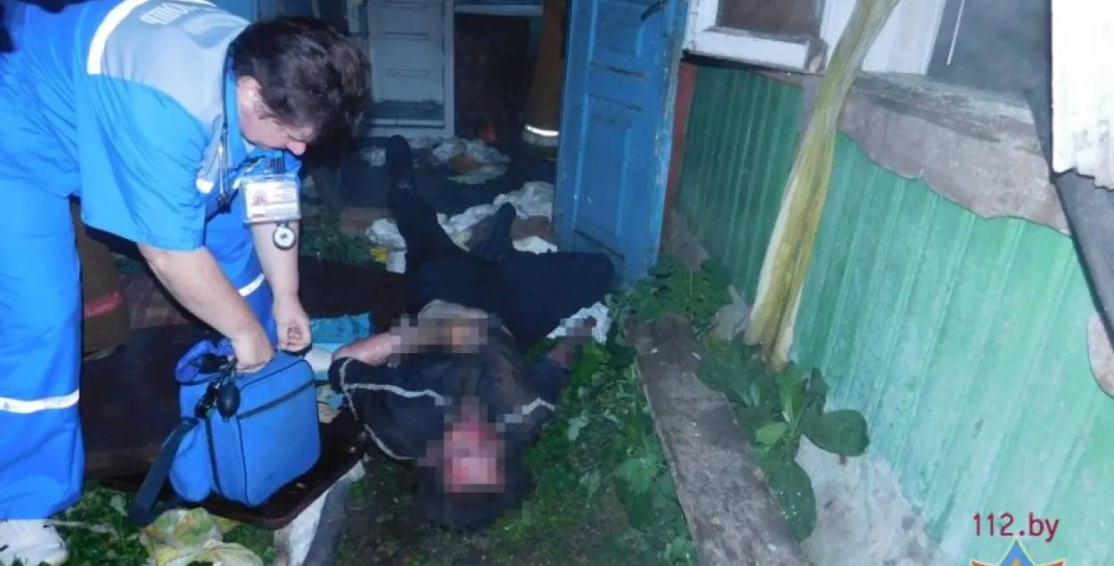 У Жыровічах мужчына падпаліў сябе разам з домам (фота)