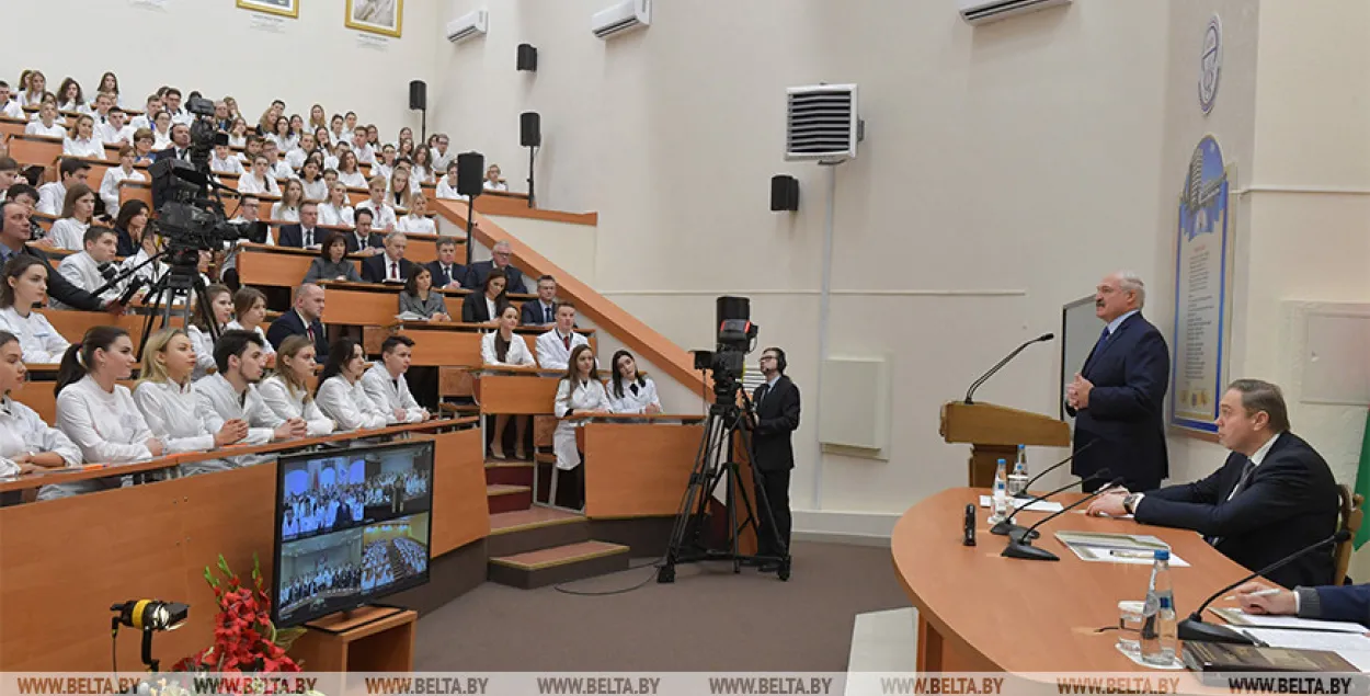 Встреча Лукашенко с преподавателями и студентами-медиками​&nbsp;/БЕЛТА