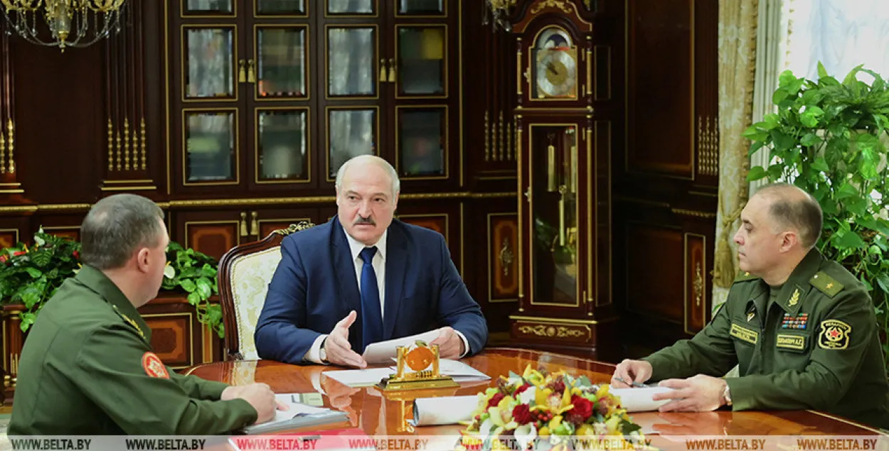 Виктор Хренин, Александр Лукашенко и Александр Вольфович / БЕЛТА