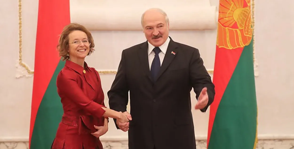 Посол Австрии Алоизия Вёргетер и Александр Лукашенко / БЕЛТА