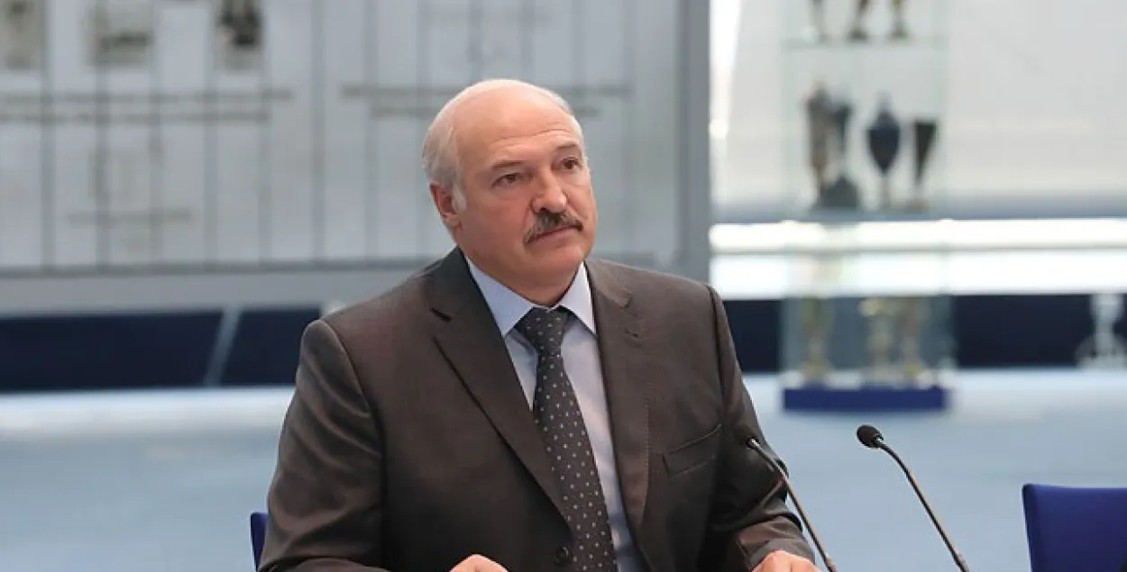 Лукашэнка: Я зусім не хакеіст, а футбаліст