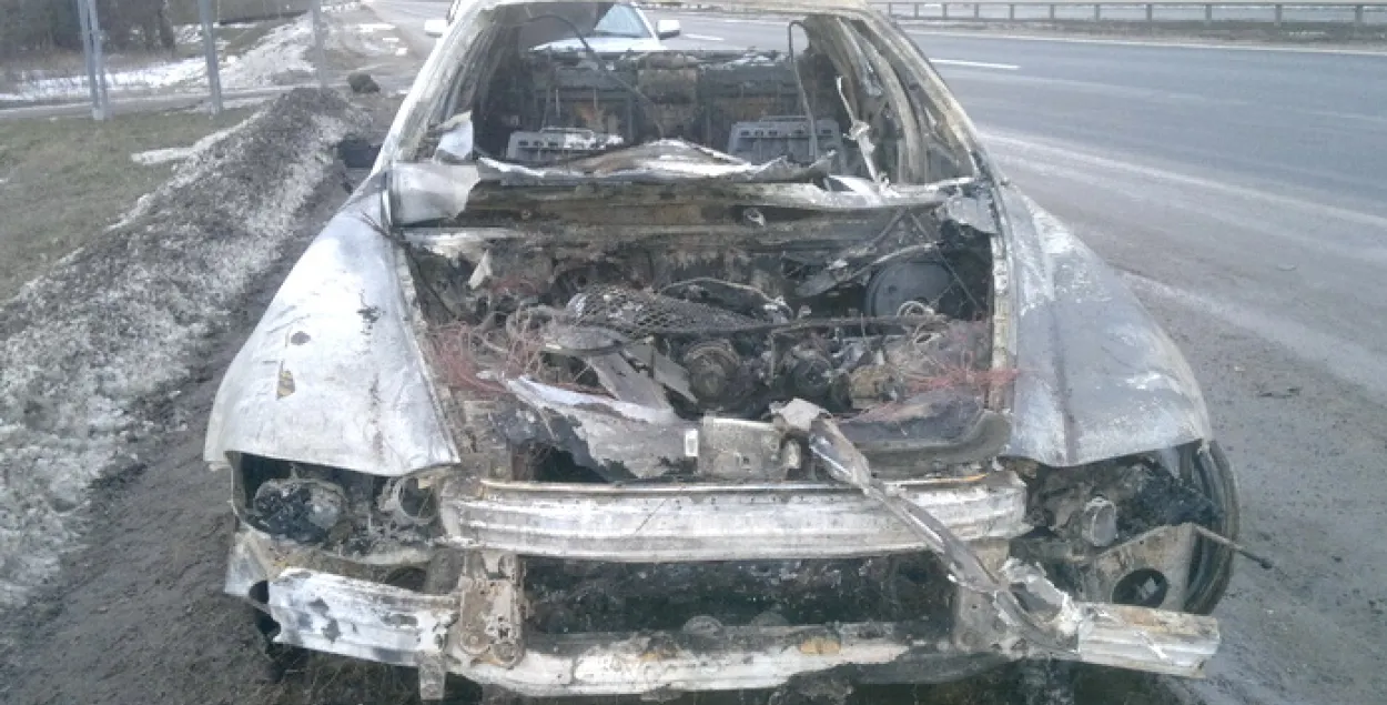 Уладальніка Maserati падазраюць у махлярстве — яго аўтамабіль таямніча згарэў