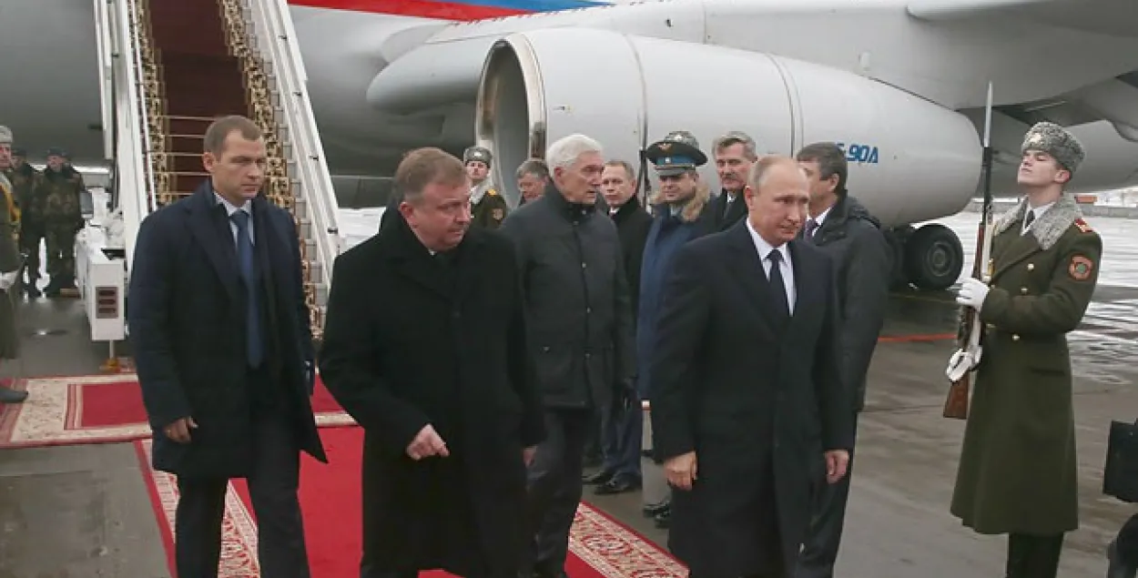 Пуцін і іншыя прэзідэнты краін АДКБ прыляцелі ў Мінск