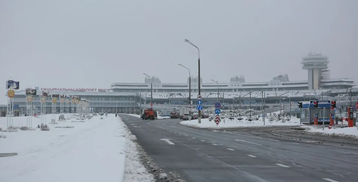У Нацыянальным аэрапорце затрымалі мужчыну, якога шукалі за двайное забойства