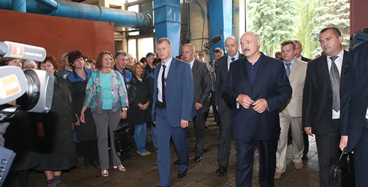 Кіраўнік Беларусі: "Ваяваць" супраць улады ў Беларусі можна толькі на выбарах