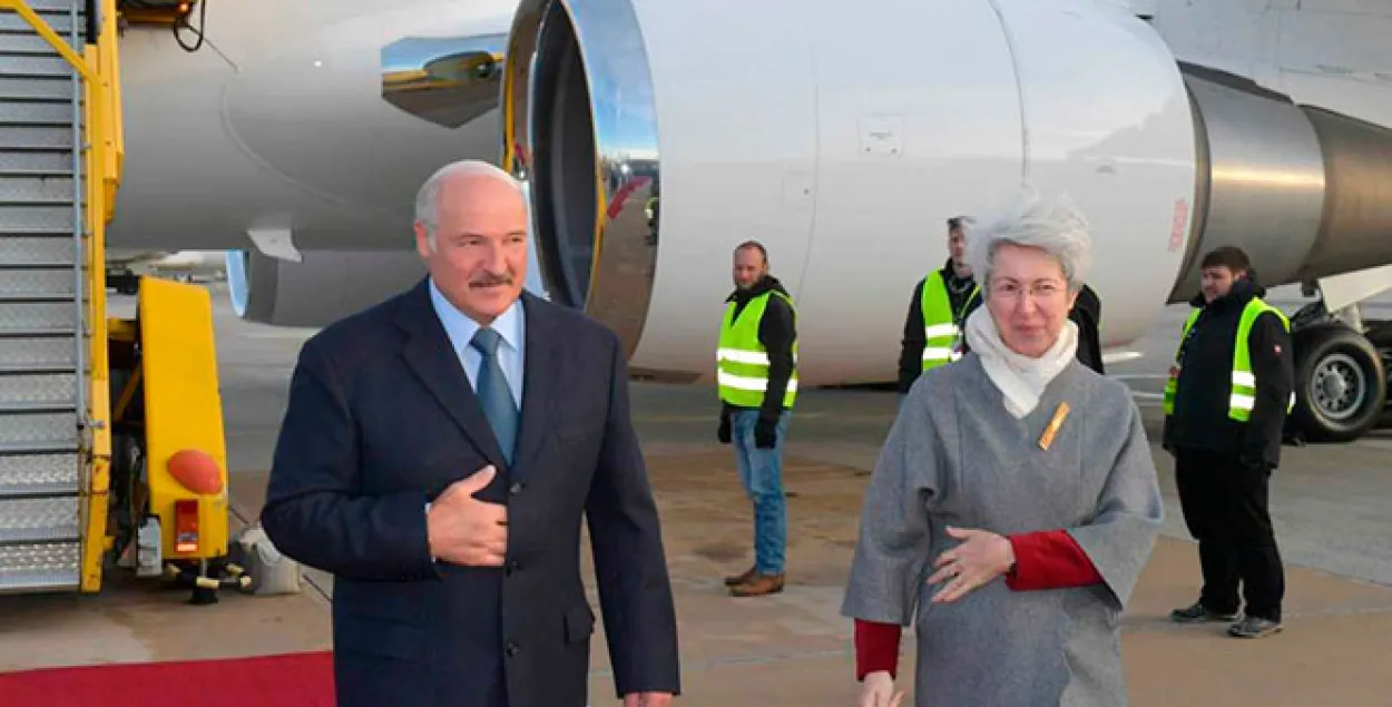 Александр Лукашенко в международном венском аэропорту / president.gov.by