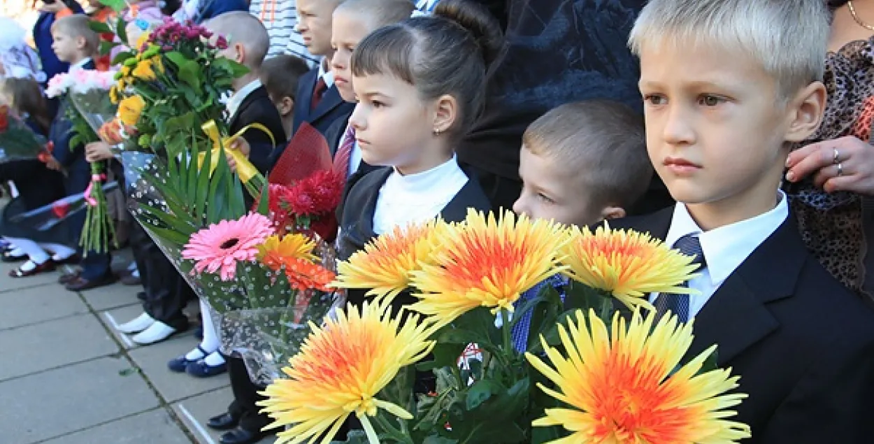 У мінскіх школах першы званок прагучыць 31 жніўня