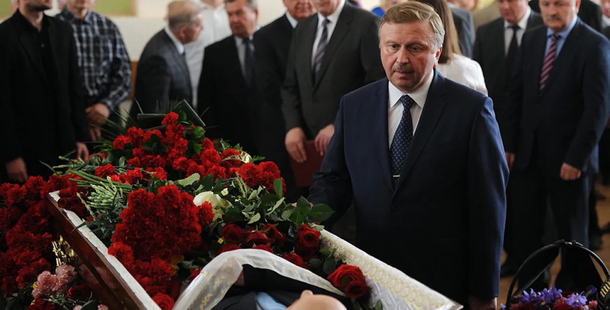 Фотарэпартаж: У Мінску развіталіся з Андрэем Турам