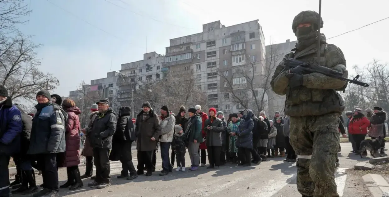Расійскі вайсковец у Марыупалі. Украіна, 23 сакавіка 2022 года / Reuters